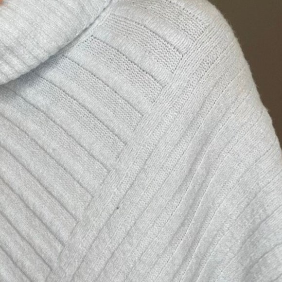 Chicos Poncho Great Condition M Blue Turtleneck Cozy Textured Pullover Sweater - Picture 5 of 11